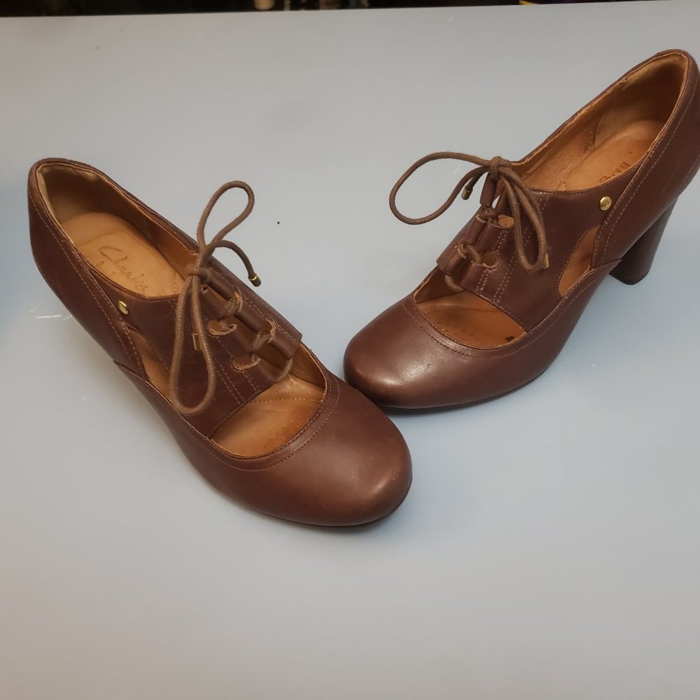 Leather Clarks Pump - image 2